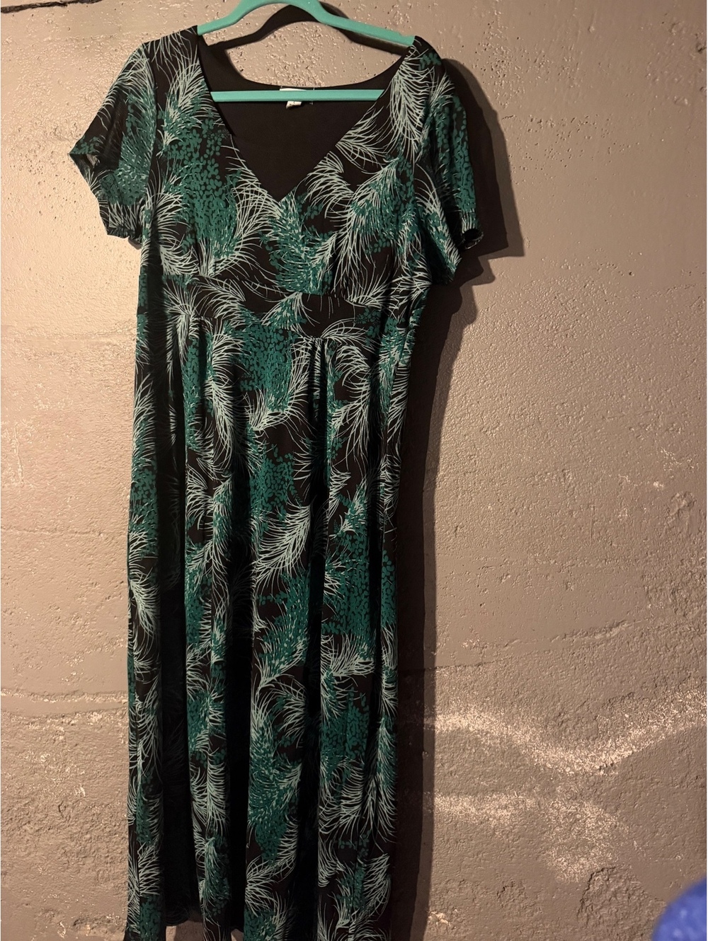 Croft & Barrow Women's Black and Green Printed Dress Size L